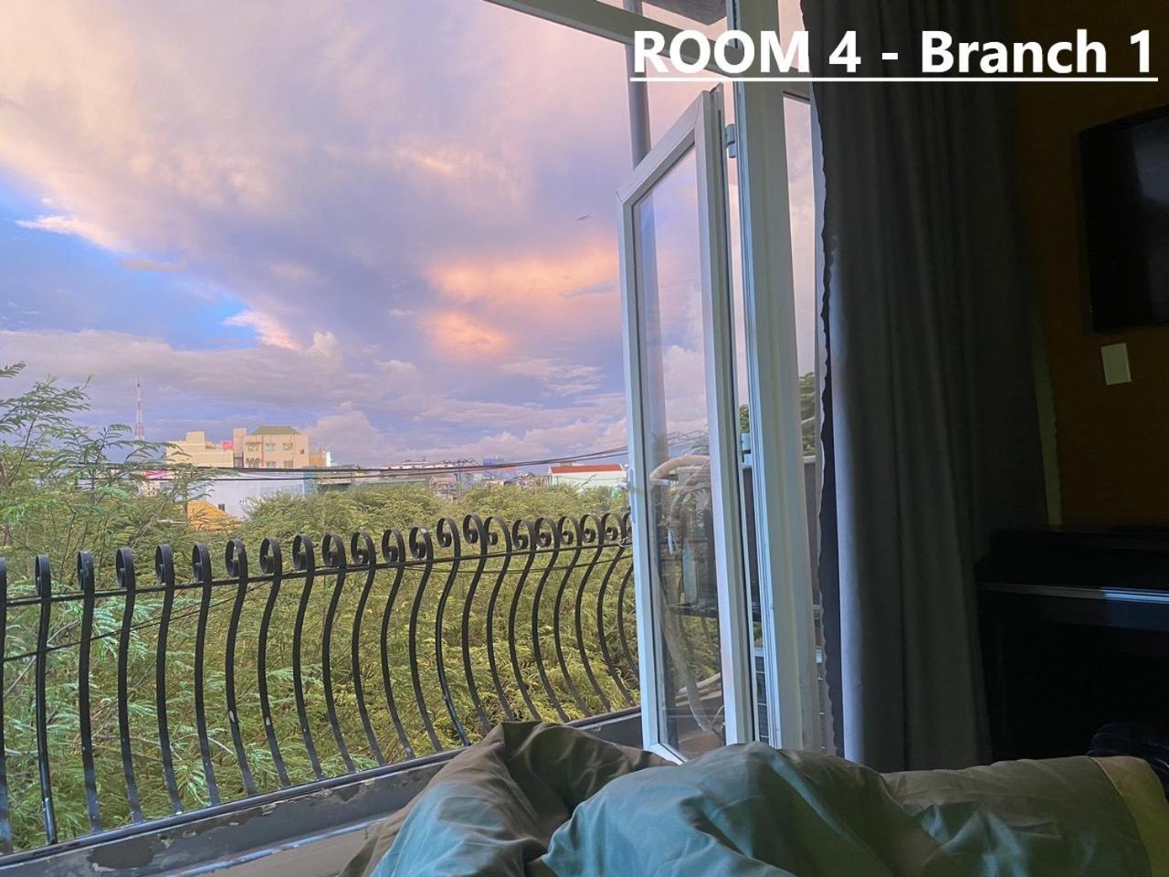 Nha Yen 1 Bed 2 Beds Hotel Homestay Hostel カントー エクステリア 写真